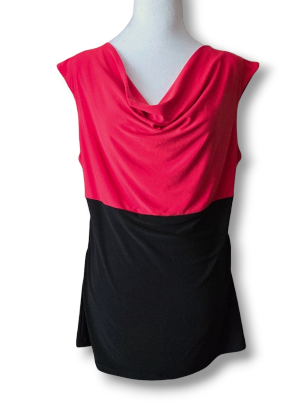 Chaus Red/Black Top - Size Large
